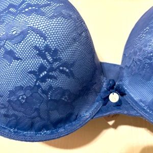 Used Victoria Secret Bra- still in good condition!